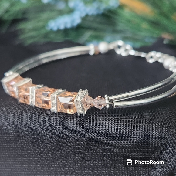 925 Silver & Austrian Crystal Bangle Bracelet - Picture 1 of 7